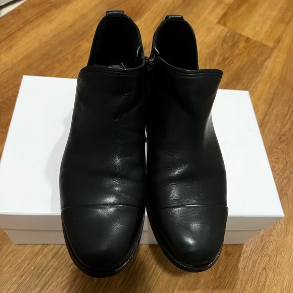 Timberland leather ankle boots - Picture 3 of 6